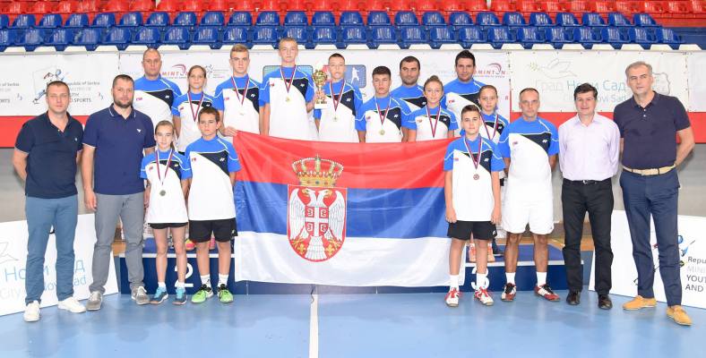 21083130_1574819332555401_1250382628348768430_o