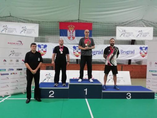 44938653_306278703303908_53388131411427328_n